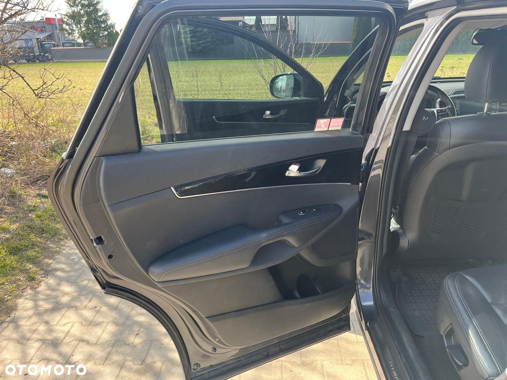 Kia Sorento - 10