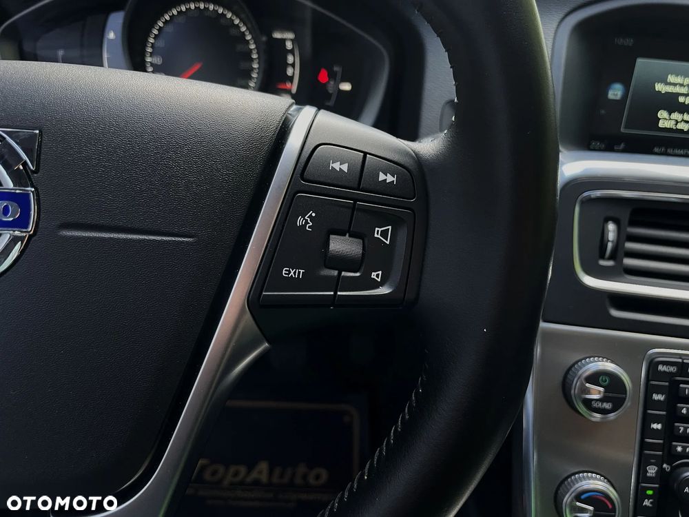 Volvo V60 D2 Momentum - 23