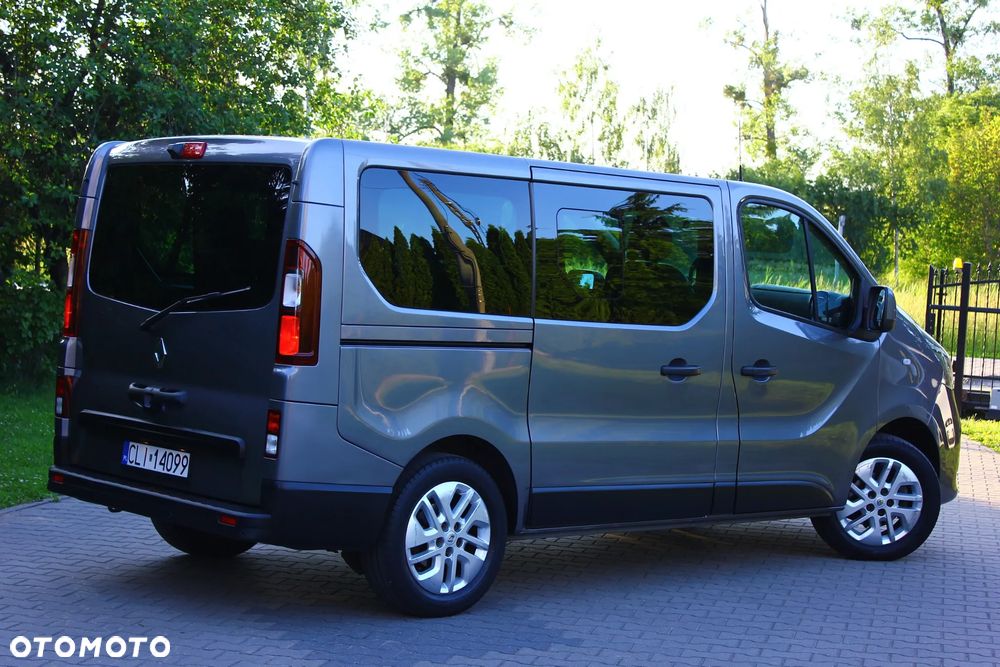 Renault Trafic 2.0 dCi - 10