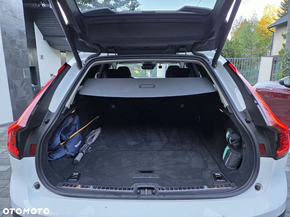 Volvo V90 Cross Country B5 D AWD Pro - 13