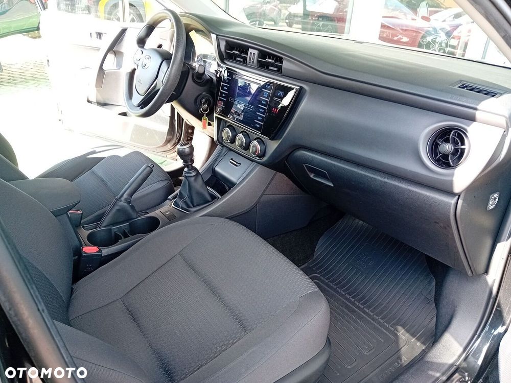 Toyota Corolla 1.6 Active EU6 - 15