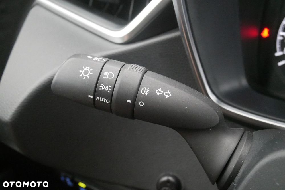 Toyota Corolla 1.8 Hybrid Active - 24