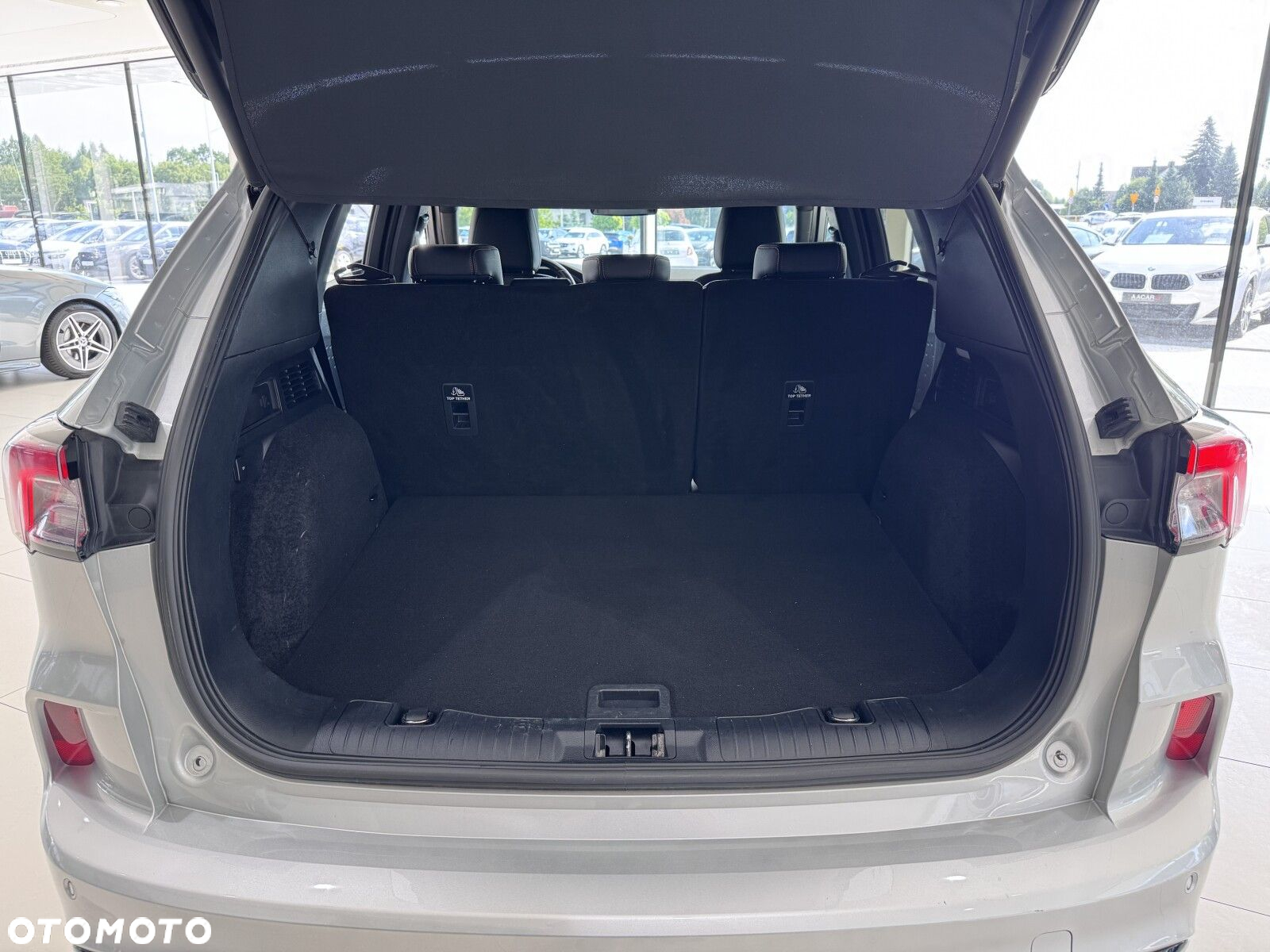 Ford Kuga 1.5 EcoBoost FWD ST-Line X - 17