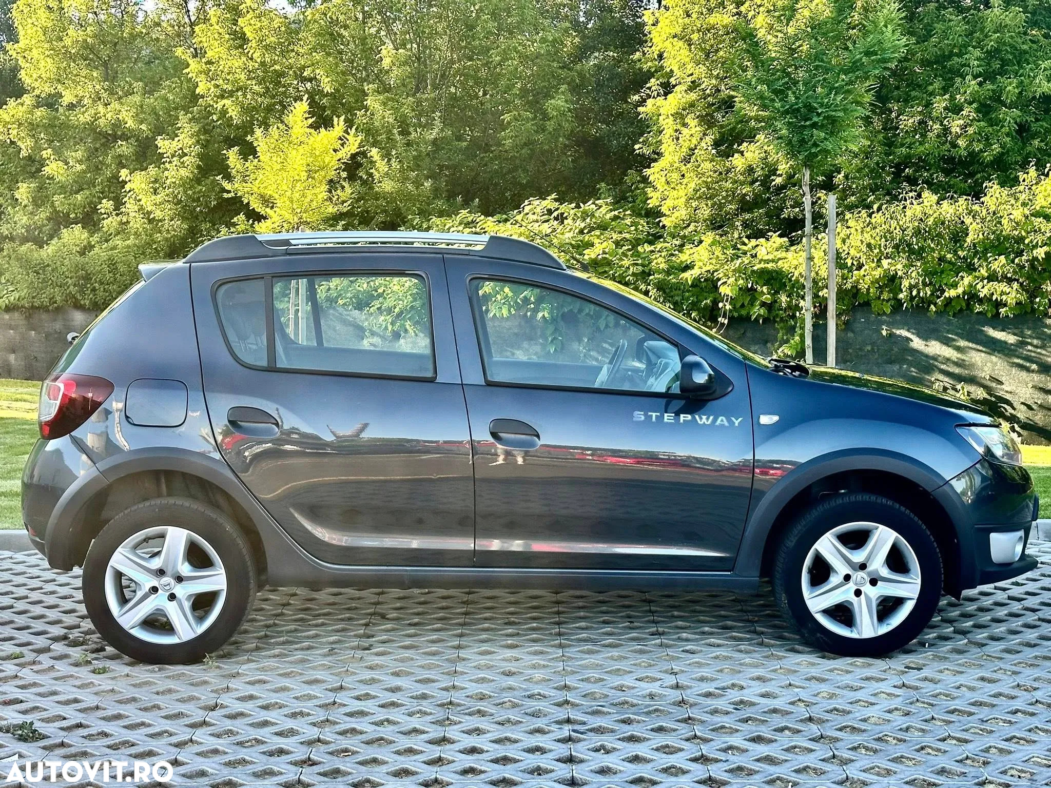 Dacia Sandero Stepway dCi 90 Prestige - 8