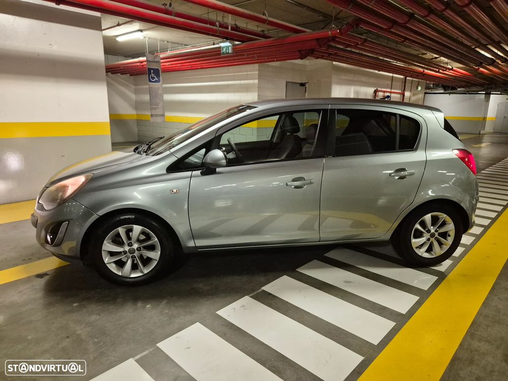 Opel Corsa 2014 photo 2