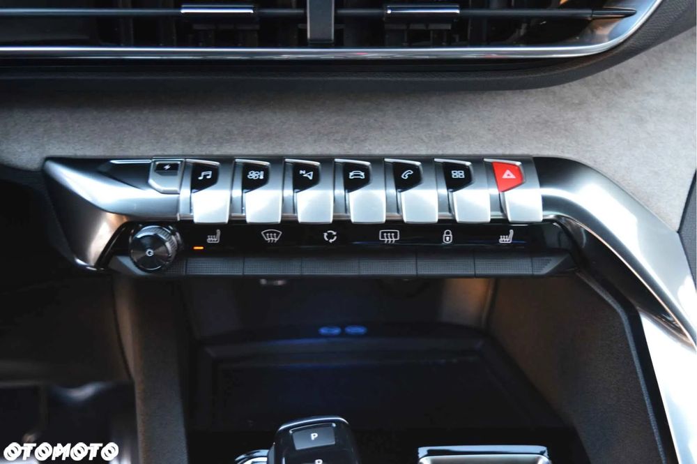 Peugeot 3008 1.6 PureTech GT S&S EAT8 - 12