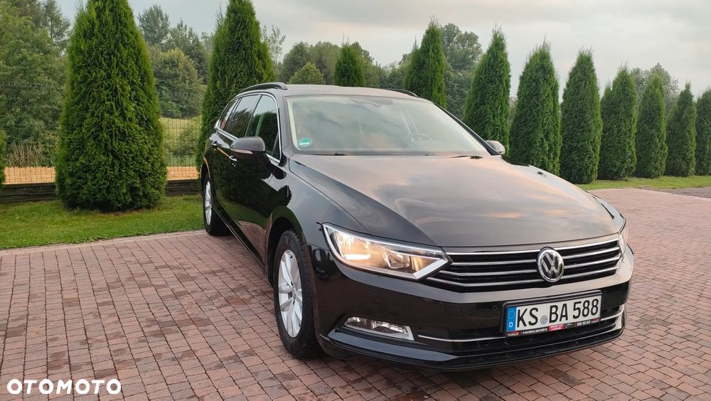 Volkswagen Passat 2.0 TDI SCR Elegance - 3