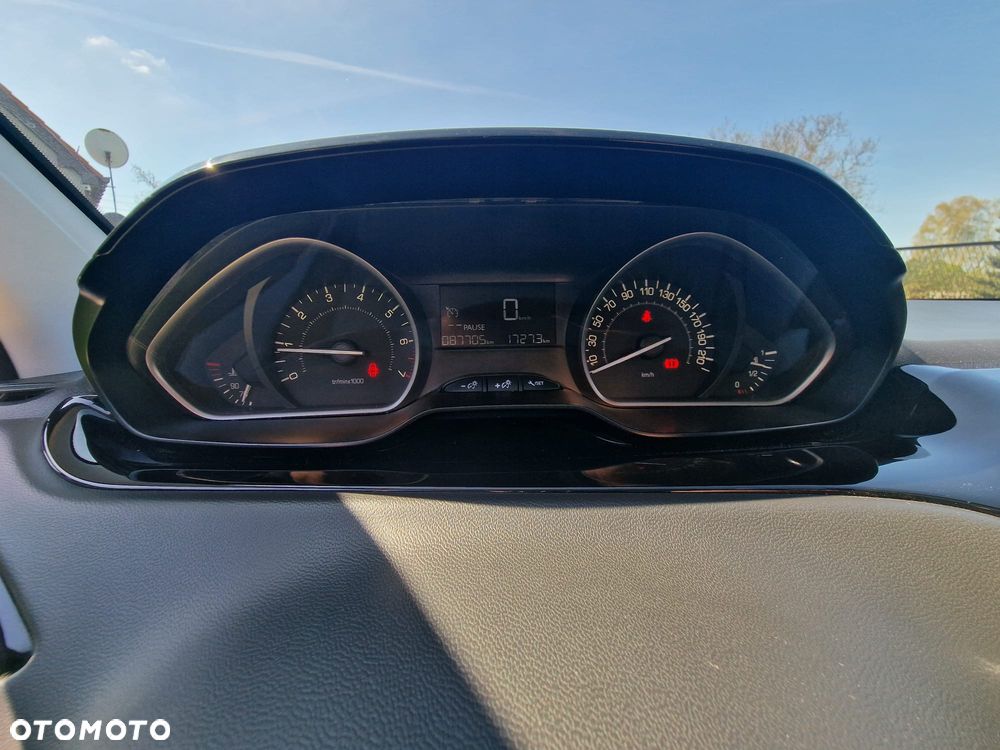 Peugeot 208 1.2 PureTech Active - 10