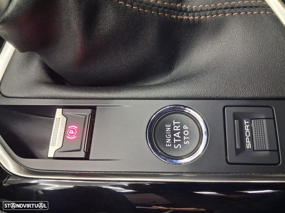 Peugeot 3008 1.2 PureTech GT Line — fotografia 16