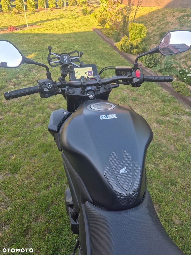 Honda CB - 2