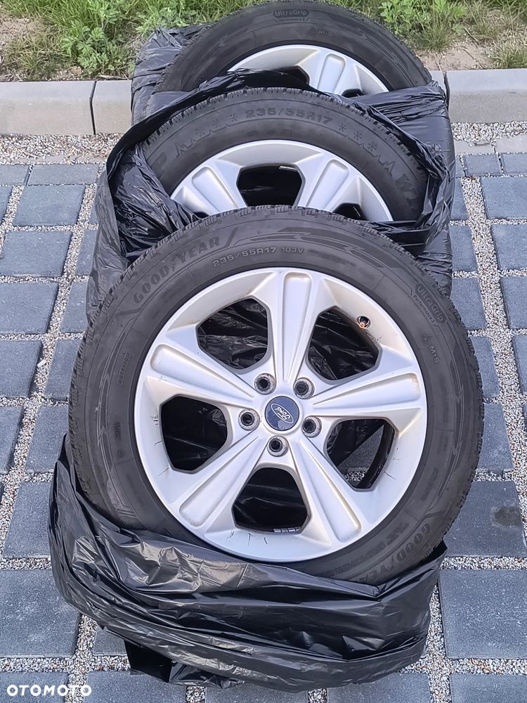 Ford Kuga 2.0 TDCi 4x2 Titanium - 27