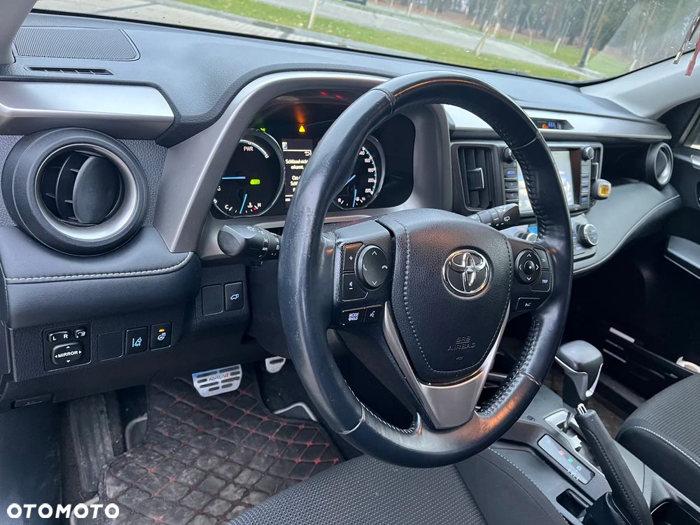 Toyota RAV4 - 14