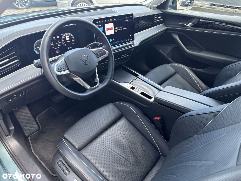 Volkswagen Passat Variant 2.0 TDI SCR Elegance DSG - 12