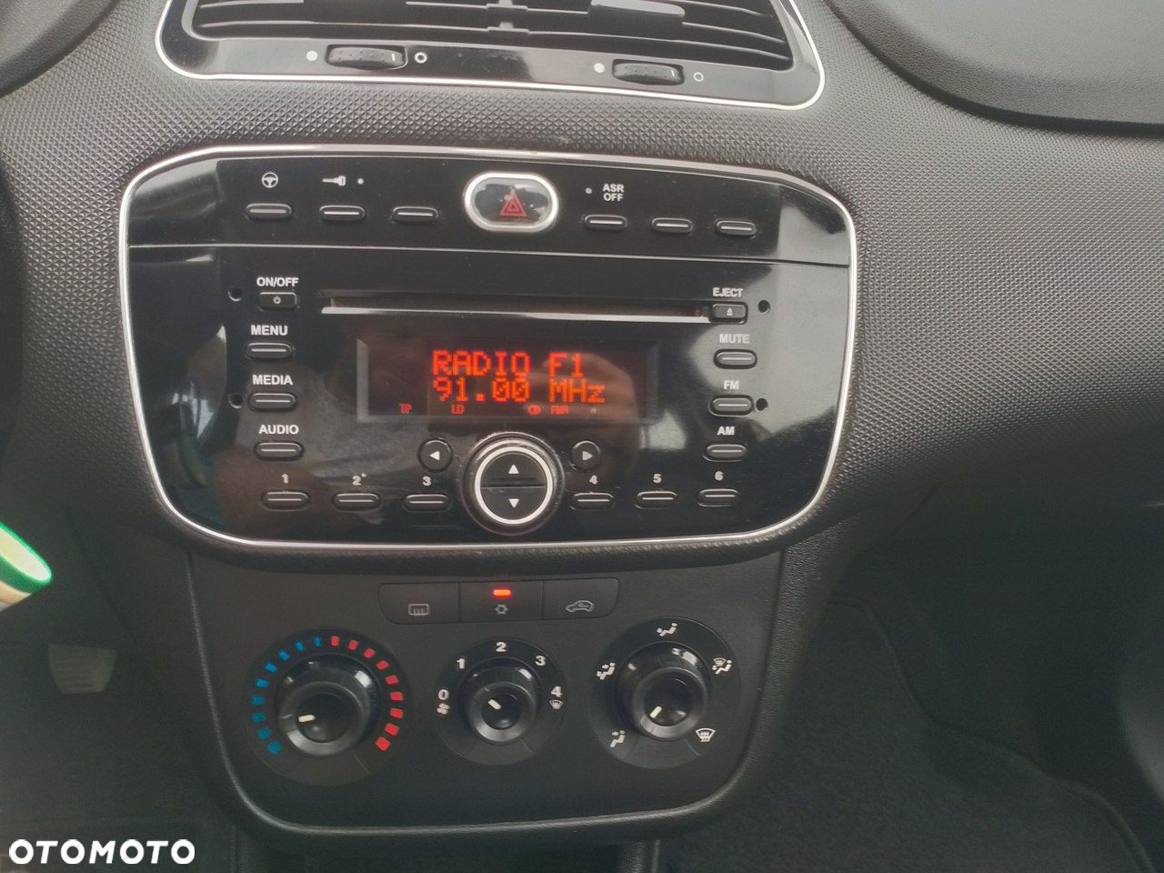Fiat Punto 2012 - 12
