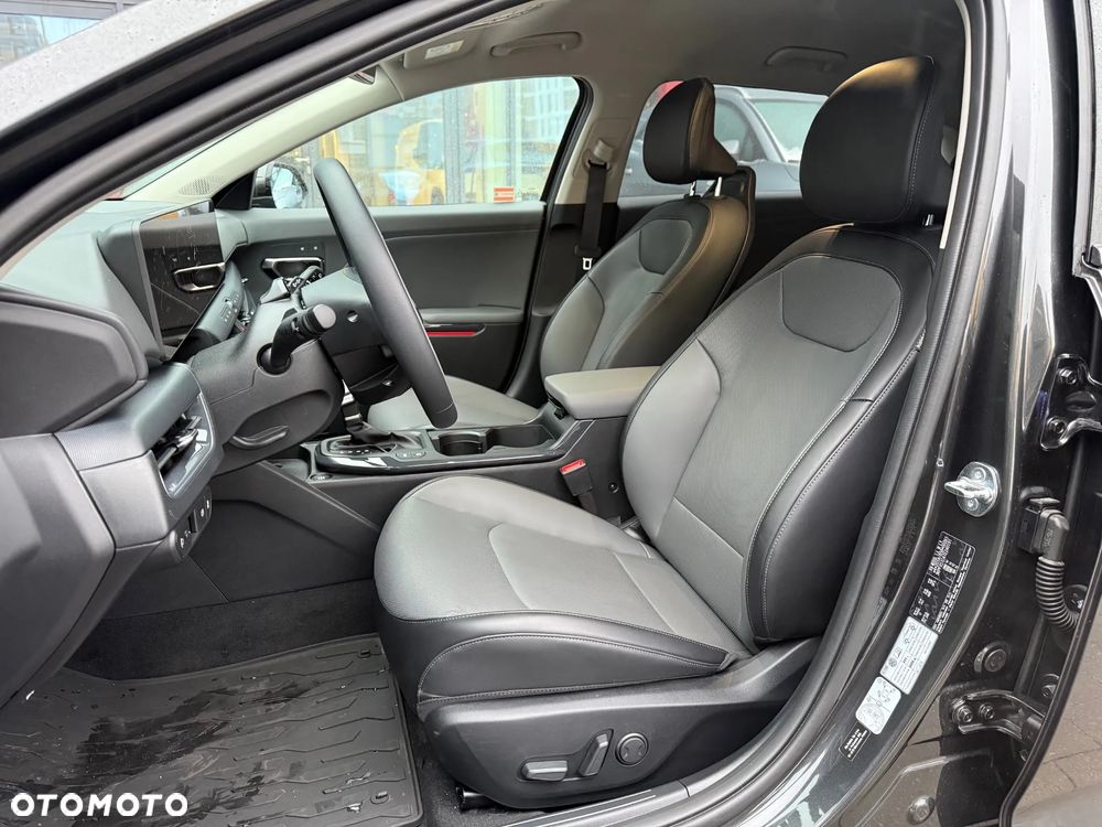 Kia K4 - 4