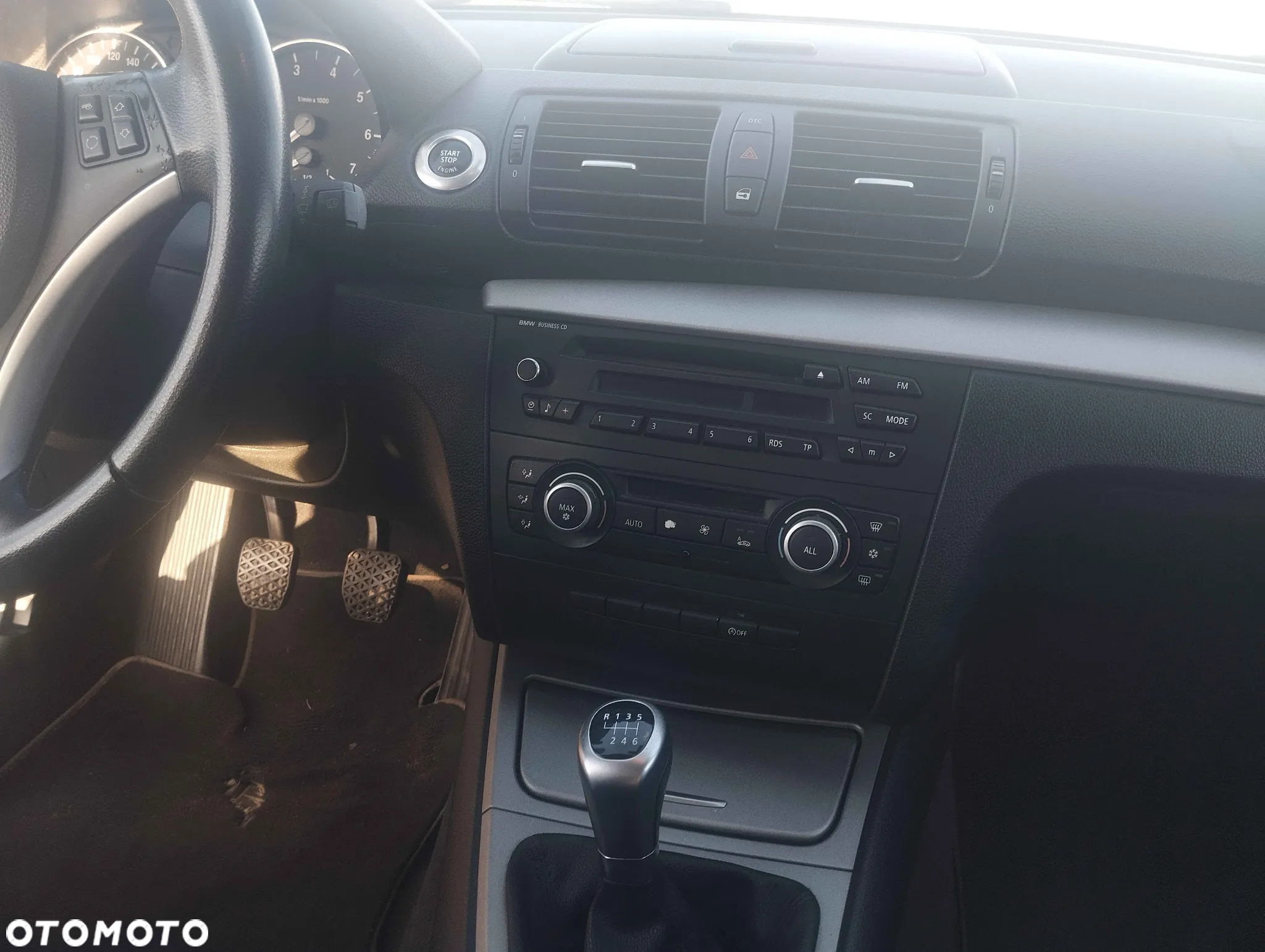 BMW Seria 1 118i - 12