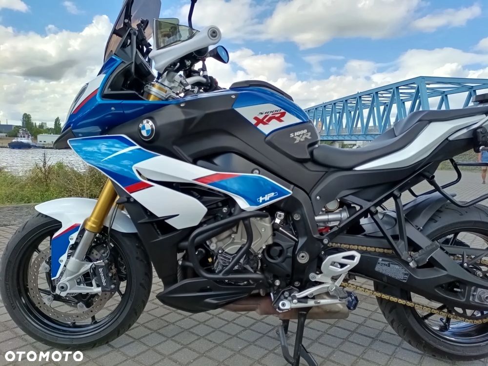 BMW XR - 15
