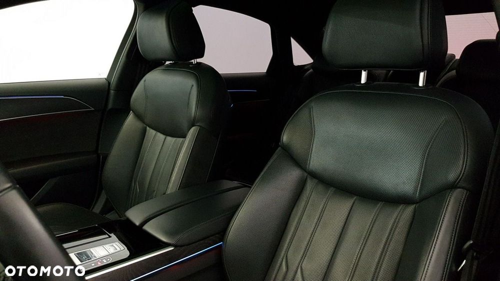 Audi A8 - 17