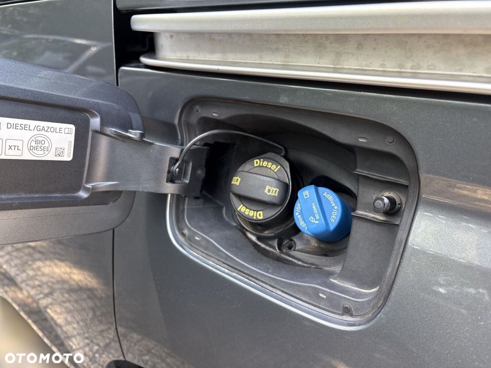Ford Tourneo Connect 2.0 EcoBlue Titanium - 24