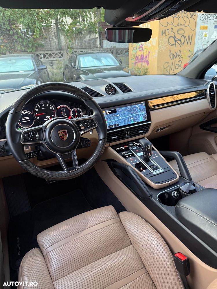 Porsche Cayenne S - 17