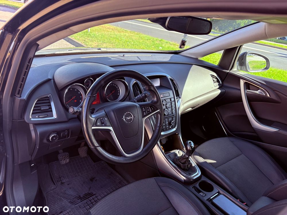 Opel Astra 1.4 T Cosmo - 5