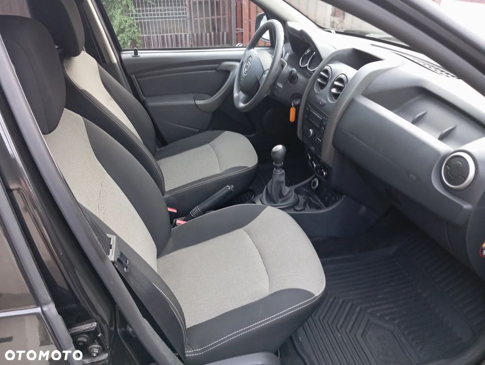 Dacia Duster 1.6 Laureate - 5