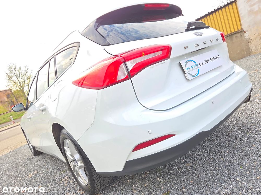 Ford Focus 1.5 EcoBlue Titanium Business - 11