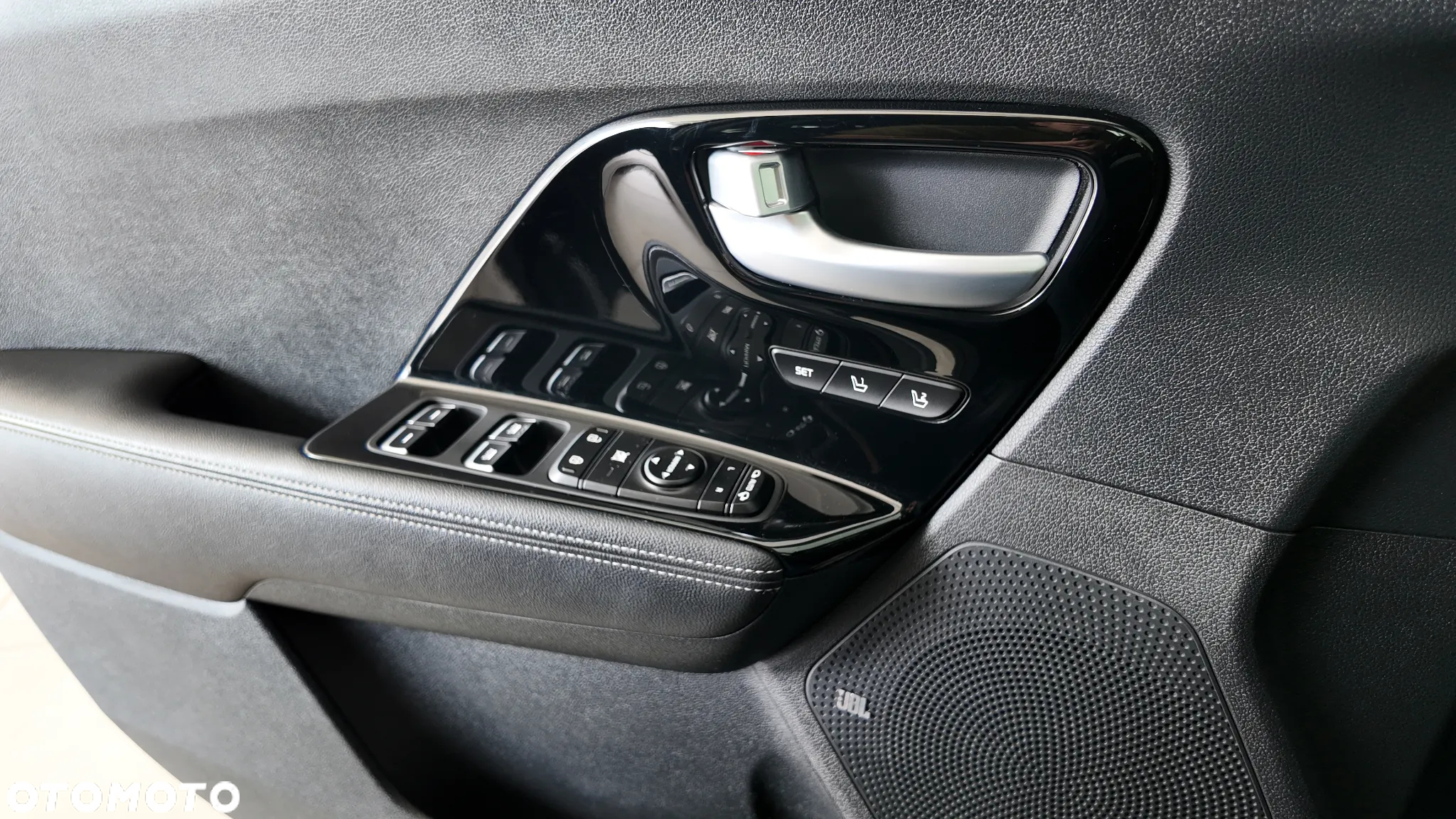 Kia Niro 1.6 GDI Hybrid L Business Line - 38