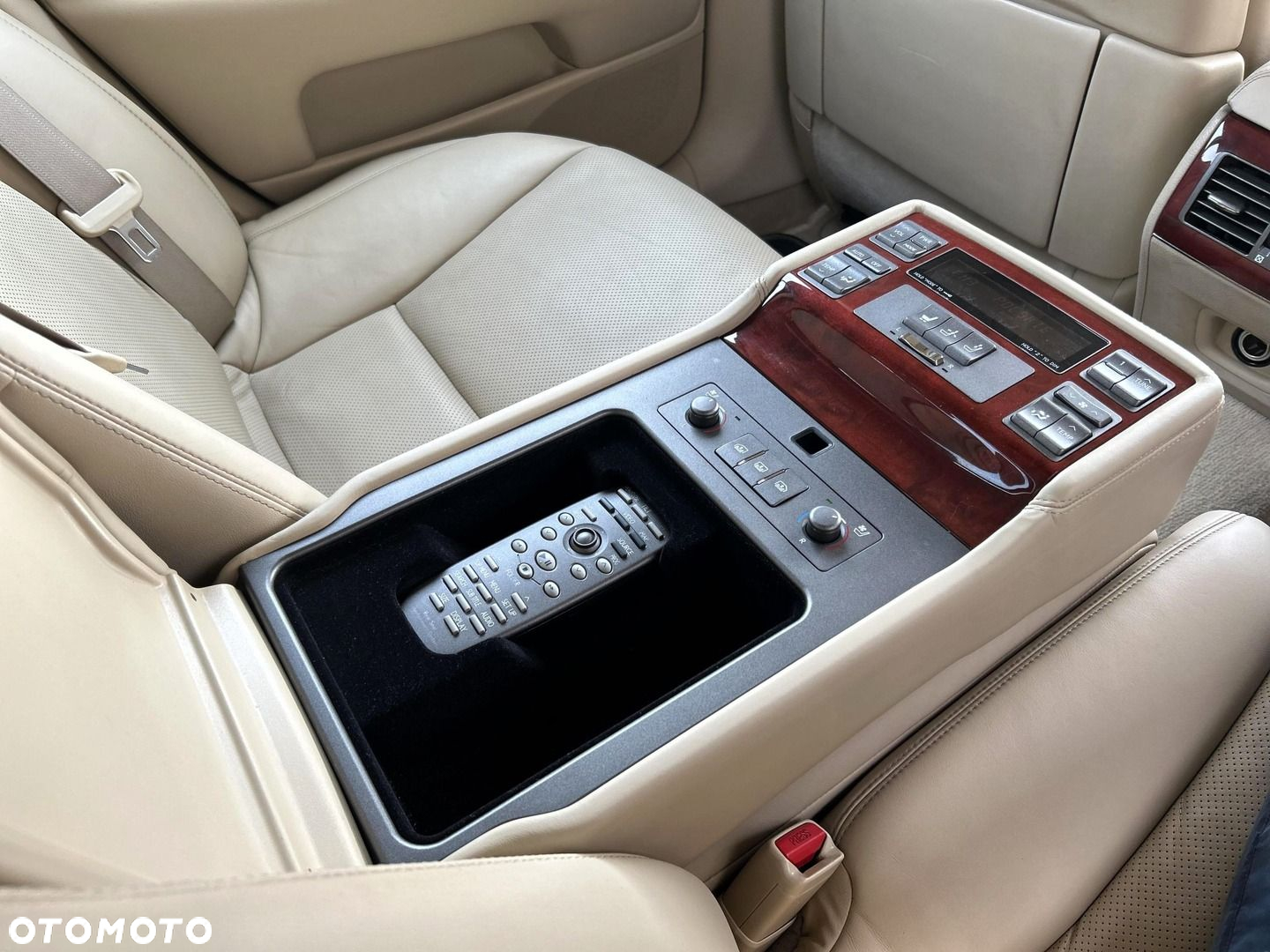 Lexus LS 460 Prestige - 18