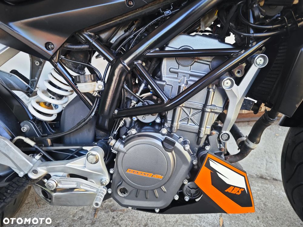 KTM Duke 125 - 8