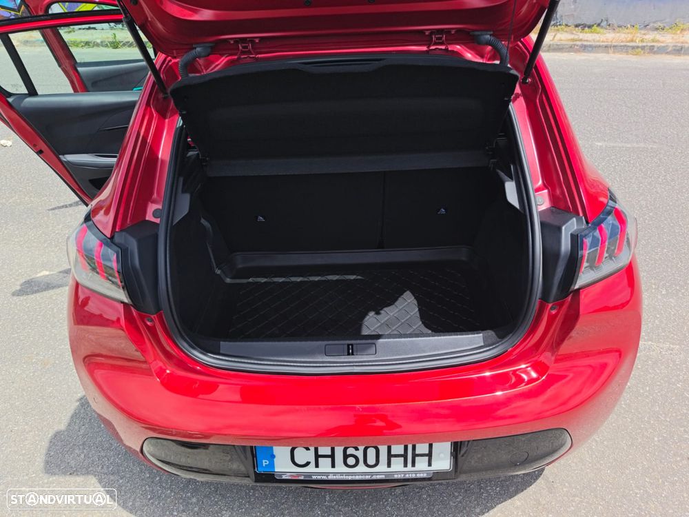 Peugeot e-208 Allure - 12