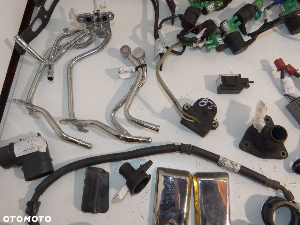 GL 1500 Goldwing gaźniki regulator napięcia wentylator kolektor wydechowy moduł zapłonowy H2153 - 6