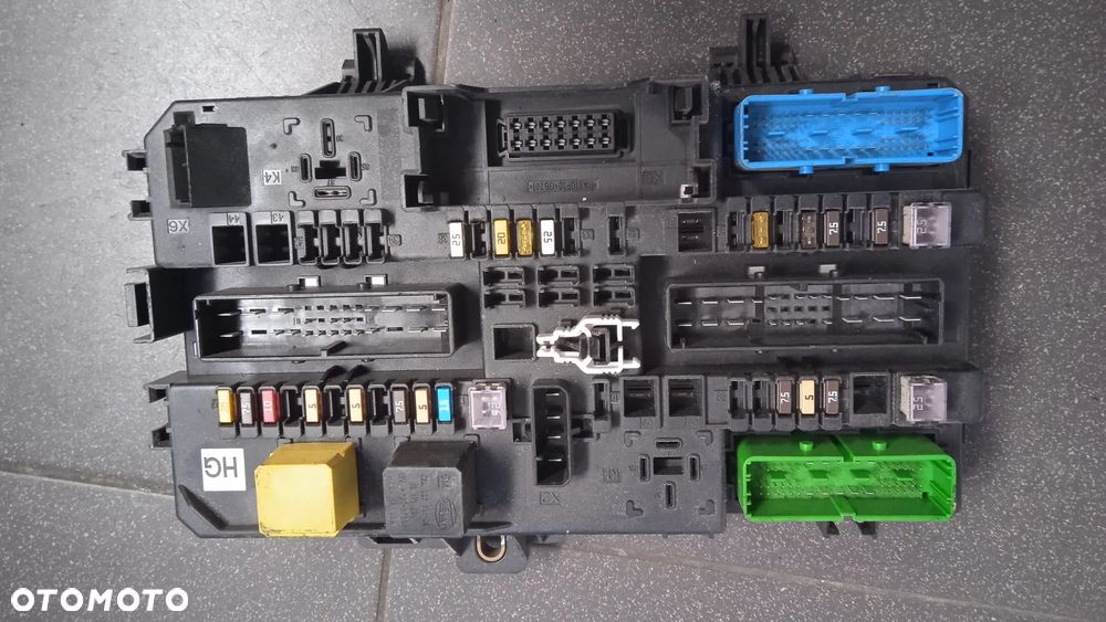 Moduł BSI OPEL ASTRA H Skrzynka bezpieczników 13206759 HG 5dk00866952 - 1