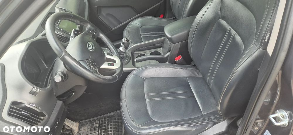 Kia Sportage 1.7 CRDI 2WD ISG Attract - 12