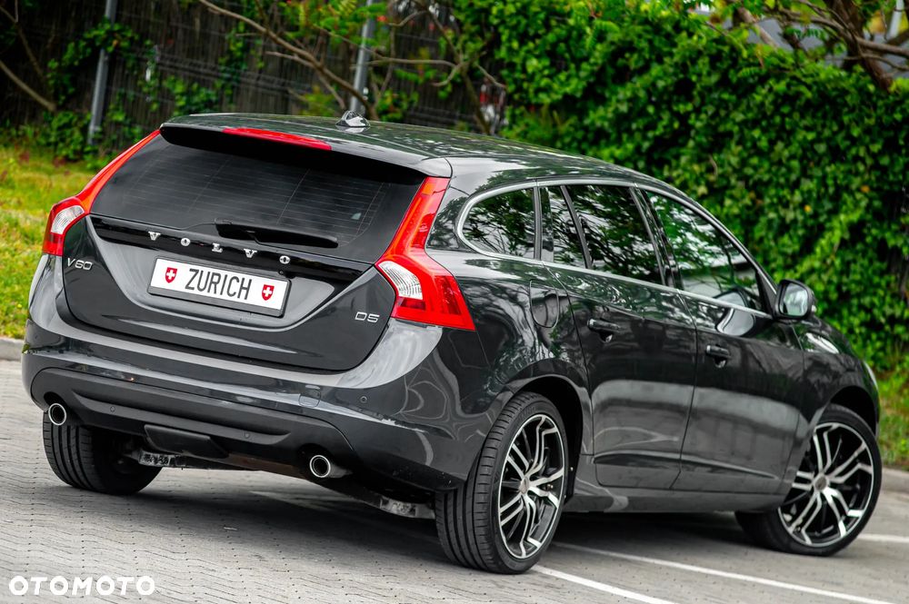 Volvo V60 D5 Geartronic Kinetic - 20