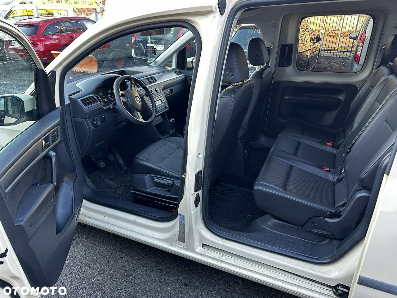 Volkswagen Caddy 2.0 TDI (7-Si.) Maxi Family - 24