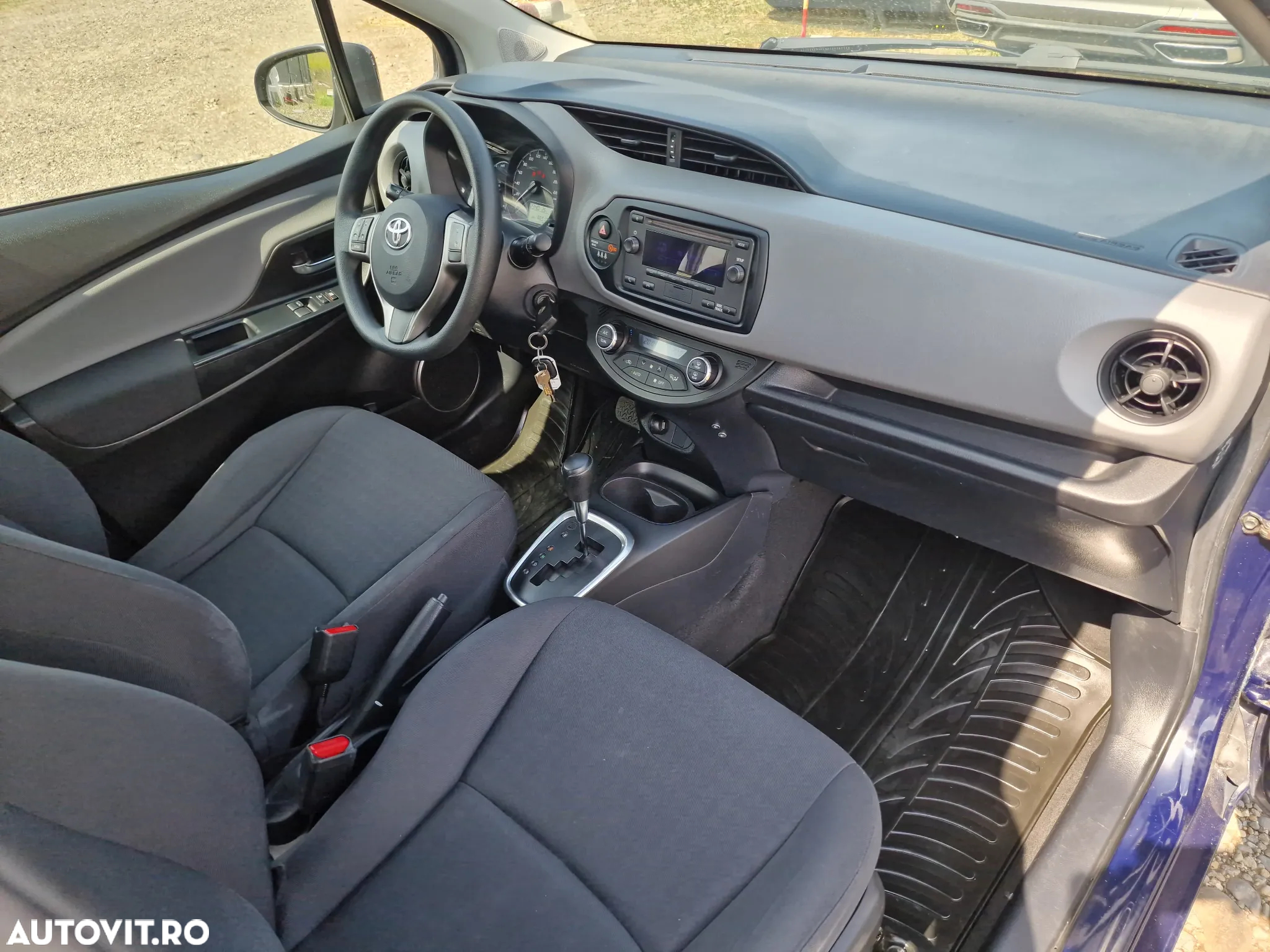 Toyota Yaris 1.5 VVT-i HSD Eco - 11
