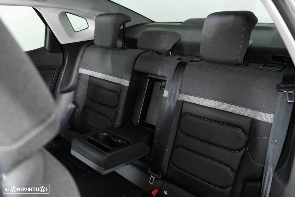 Citroën C4 X 1.2 PureTech Shine Pack EAT8 - 10