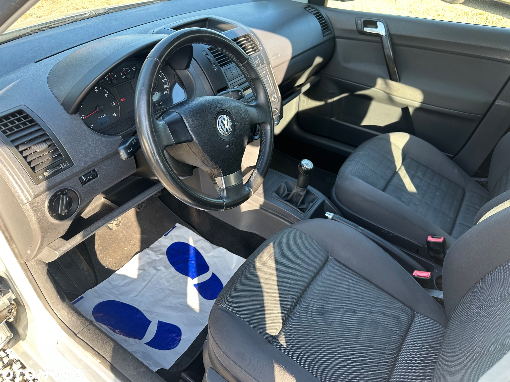 Volkswagen Polo 1.2 12V Comfortline - 8