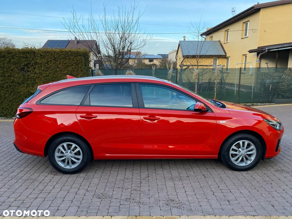 Hyundai i30 1.5 DPI Modern - 9