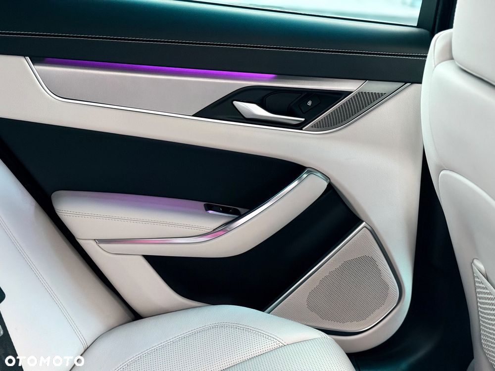 Jaguar XF D200 R-Dynamic SE - 22