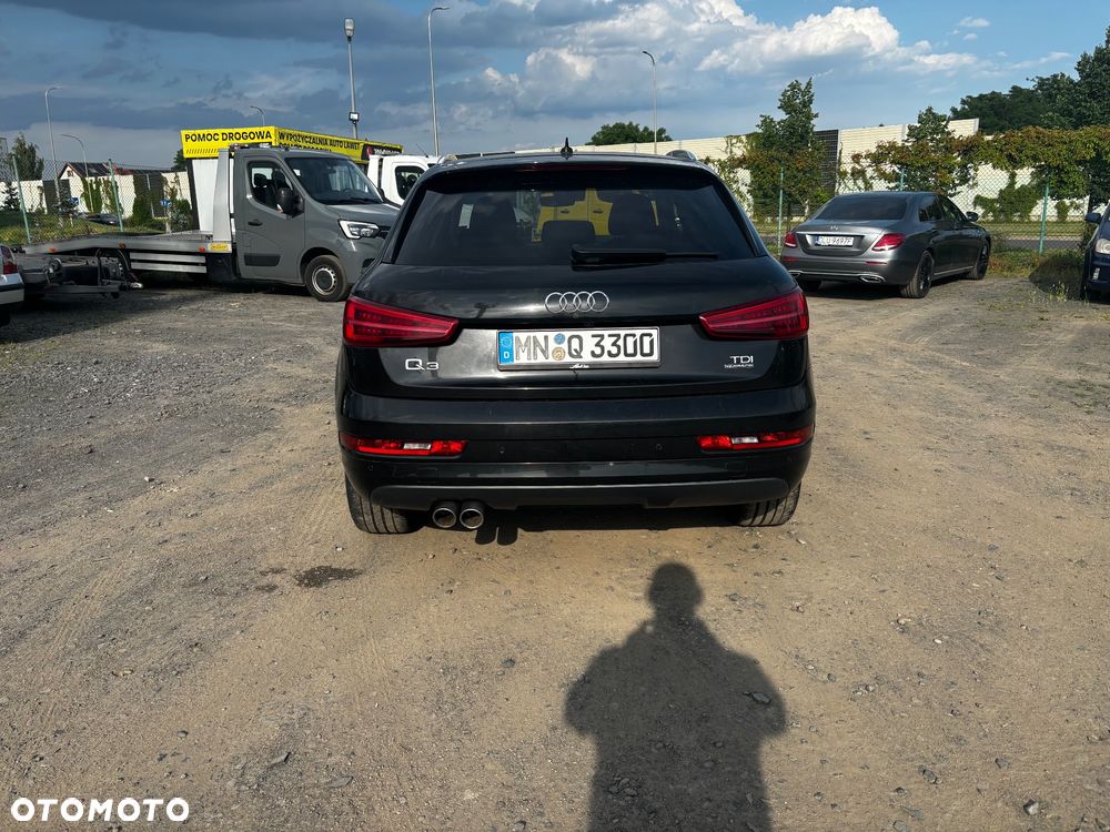 Audi Q3 2.0 TDI Quattro S tronic sport - 4