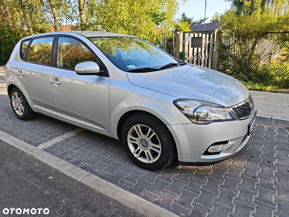 Kia Ceed - 3