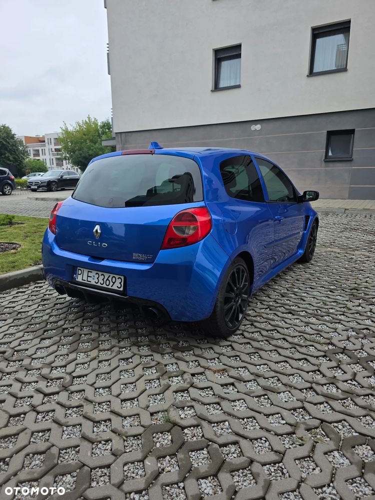 Renault Clio 2.0 16V Sport - 5