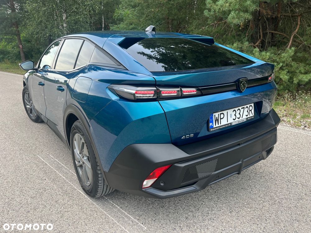 Peugeot 408 1.6 Plug-In Hybrid 225 Business e-DCS7 - 11