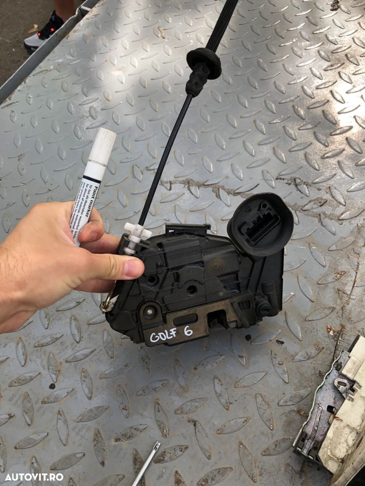 Broasca usa stanga/dreapta fata spate Volkswagen Golf 6 - 5