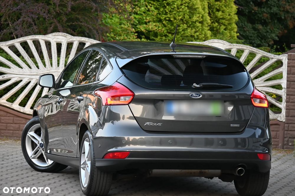 Ford Focus 1.5 EcoBoost Titanium - 10