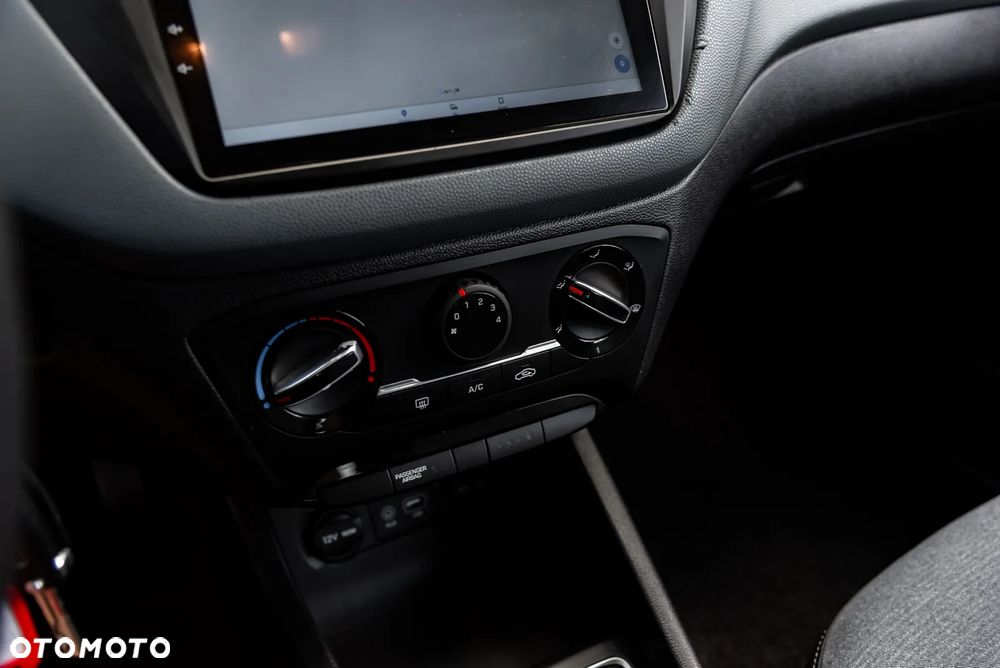 Hyundai i20 1.2 Select - 33
