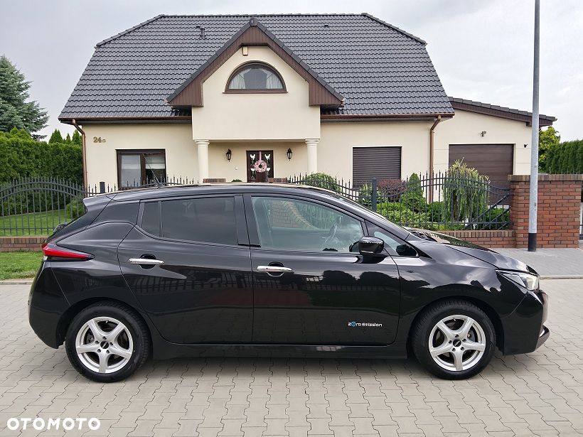 Nissan Leaf 40 kWh 3.ZERO - 6