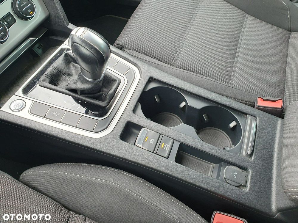 Volkswagen Passat 1.5 TSI EVO Comfortline DSG - 23